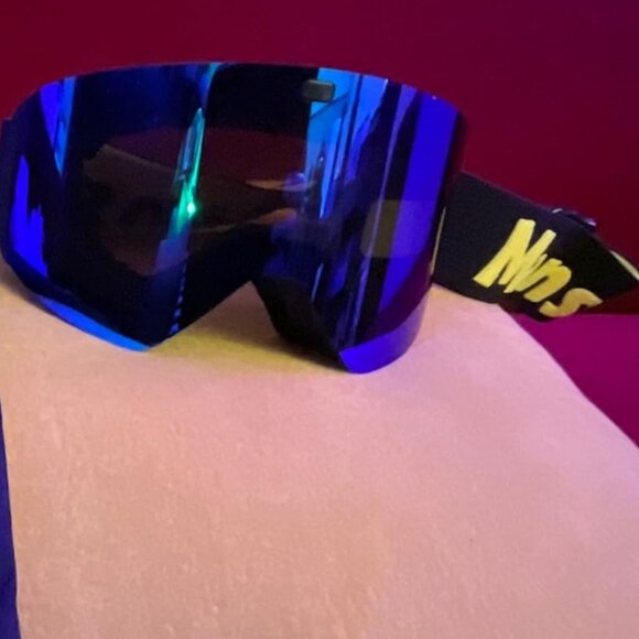 OTG Ski Goggles Over Glasses - Picture 3 of 6